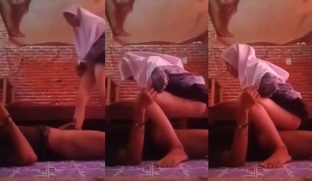 Pasangan Mesum di Rumah Saat Sepi